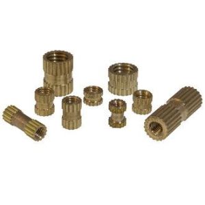 Втулка закладная с отверстием M2.5, L