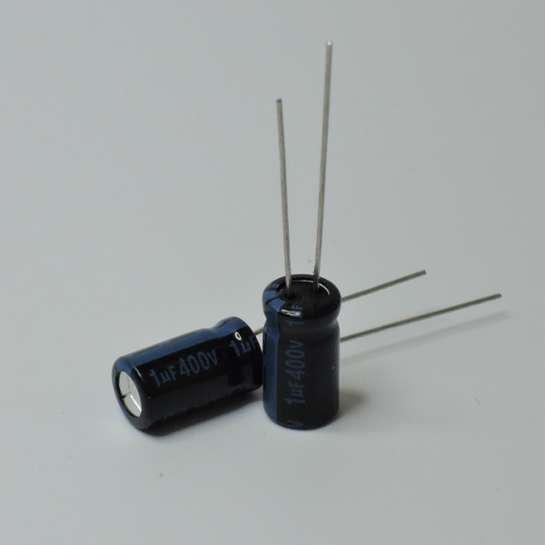 Конденсатор электролитический 105*C     1-400V 6.3*11 Jamicon