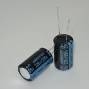 Конденсатор электролитический 105*C   220-200V 16*31 Jamicon