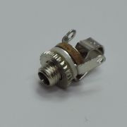 Гнездо 2.5моно с гайкой Nic 1-036